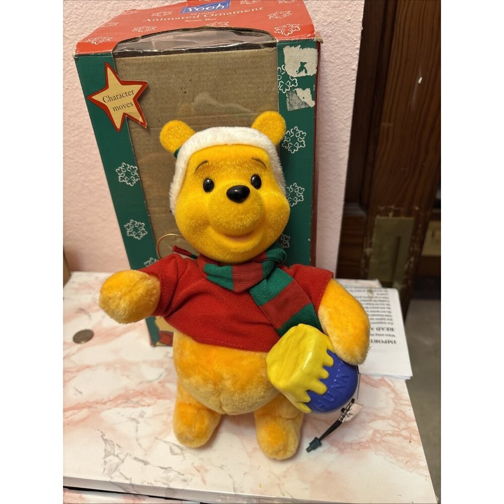 Santa's Best 1999 Winnie the Pooh Animated Ornament SIZE 11" Used Includes Box
